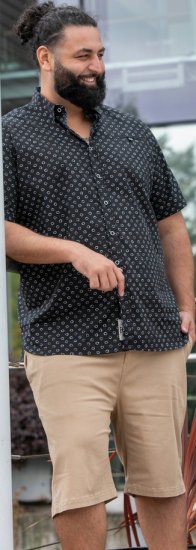 D555 Matlock Short Sleeve AOP Shirt With Hidden Button Down Black - Herrenhemden - Herrenhemden in großen Größen