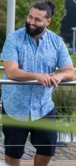 D555 Torquay AOP Short Sleeve Button Down Collar Shirt Blue Wave - Herrenhemden - Herrenhemden in großen Größen