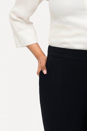 Ulla Popken 813306 Weite Anzughose mit Gummibund Dunkelblau - Stoffhosen - Weite Stoffhosen für Damen in großen Größen