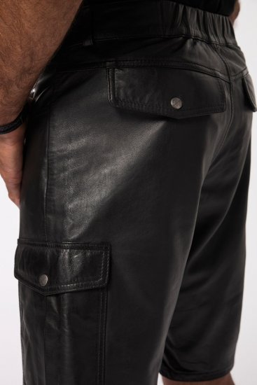 JP1880 Leather Shorts Cargo Pockets Lamb Nappa Leather Black - Herrenshorts - Herrenshorts in großen Größen