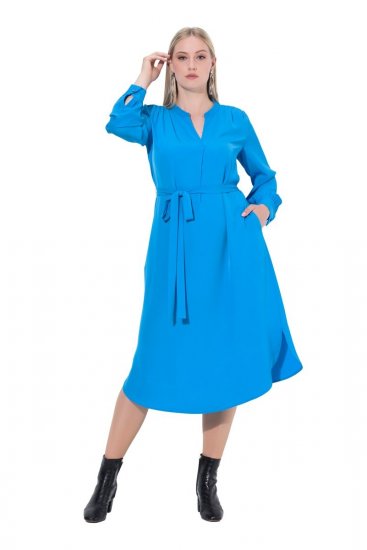 Ulla Popken 831004 Langärmliges Midikleid mit V-Ausschnitt Königsblau - Midikleider - Midikleider für Damen in großen Größen