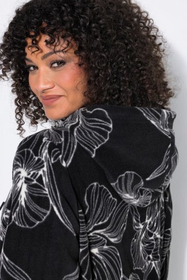 Ulla Popken 842758 Geblümte Fleecejacke mit Kapuze Schwarz - Fleecekleidung - 