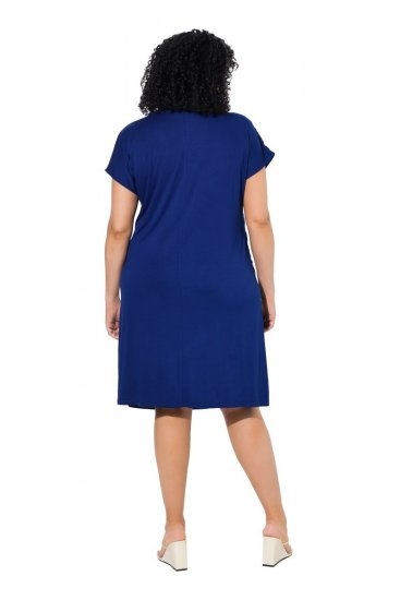 Ulla Popken 849033 Kurzärmliges Chiffonkleid mit V-Ausschnitt Dunkelblau - Kleider - Kleider für alle Größen