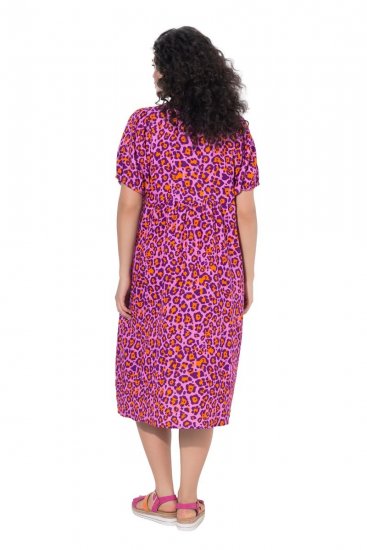 Ulla Popken 850346 Gemustertes Kleid mit V-Ausschnitt Rosa - Midikleider - Midikleider für Damen in großen Größen