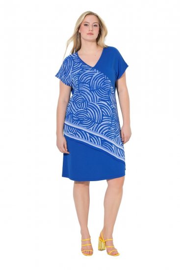 Ulla Popken 850389 Gemustertes Chiffonkleid Blau - Kleider - Kleider für alle Größen