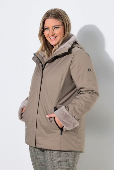Ulla Popken 850509 Kunstfelljacke Taupe - Jacken - Damenjacken in großen Größen