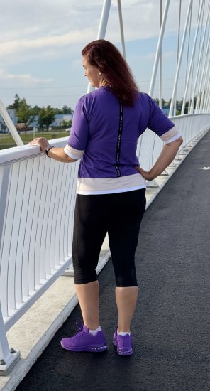 Nora Mikken ANNELI T-Shirt Purple - T-shirts - T-Shirts & Crop Tops für Damen