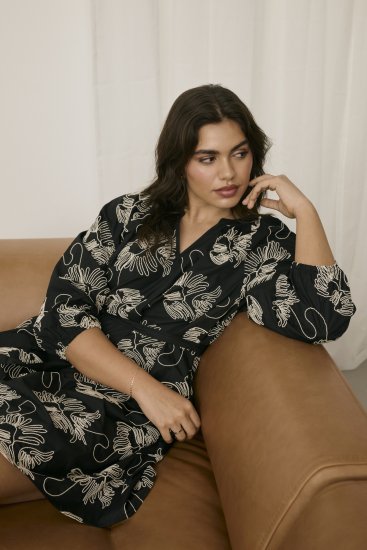Kaffe Curve Kimmie Dress Black Chalk Embroidery - Midikleider - 