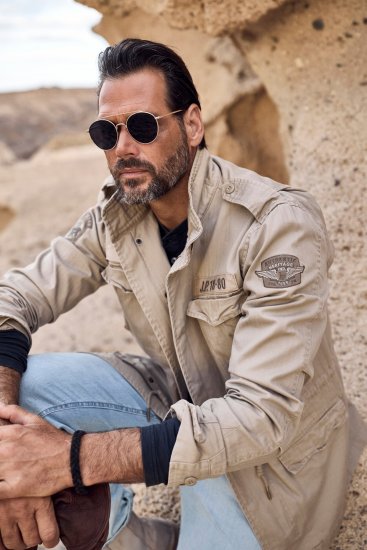 JP1880 Field Jacket with Badges Vintage Look Dark Beige - Herren jacken - Herren Jacken in großen Größen