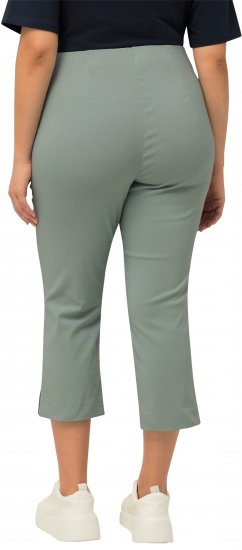 Ulla Popken Stretch Basic Bengaline Capri Pants Light Moss Green - Jeans & Hosen in Großen Größen – Plus Size Damenmode - 