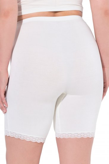 Ulla Popken Lace Hem Stretch Viscose Knit Bicycle Length Lounge Shorts White - Jeans & Hosen in Großen Größen – Plus Size Damenmode - Jeans & Hosen, EU 42–70