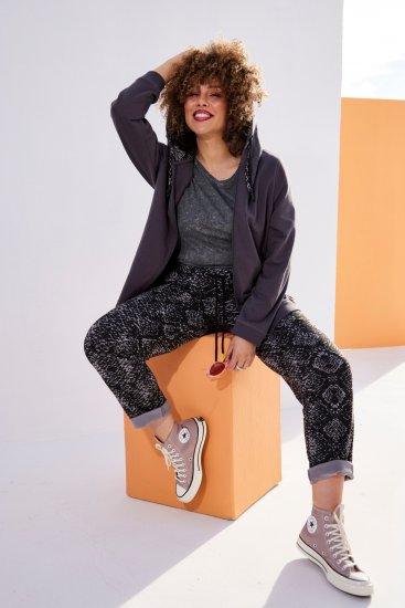 Ulla Popken Snake Print Elastic Waist Joggers Black - Jeans & Hosen in Großen Größen – Plus Size Damenmode - 