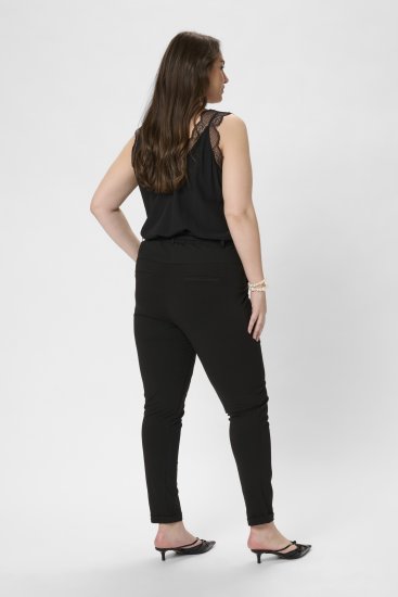Kaffe Curve Jia Hose mit Gürtel Tiefschwarz - Jeans & Hosen in Großen Größen – Plus Size Damenmode - 