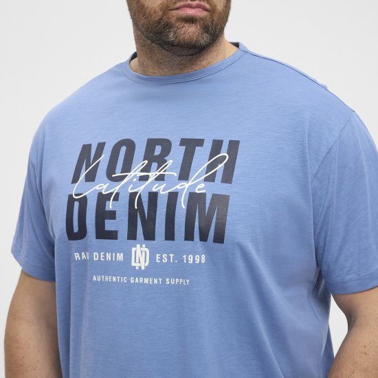 North Latitude Denim Printed Logo T-Shirt Dusty Blue TALL - TALL T-shirts - T-Shirts Überlänge Herren