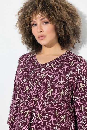 Ulla Popken Ribbon Print 3/4 Sleeve Asymmetric Tee Plum - Bedruckte T-shirts für herren - Bedruckte Damen-T-Shirts
